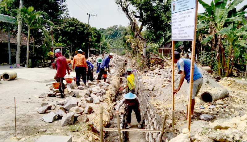 Desa Sembung Alokasikan DD Untuk Bangun Drainase Di Dusun Sembung V