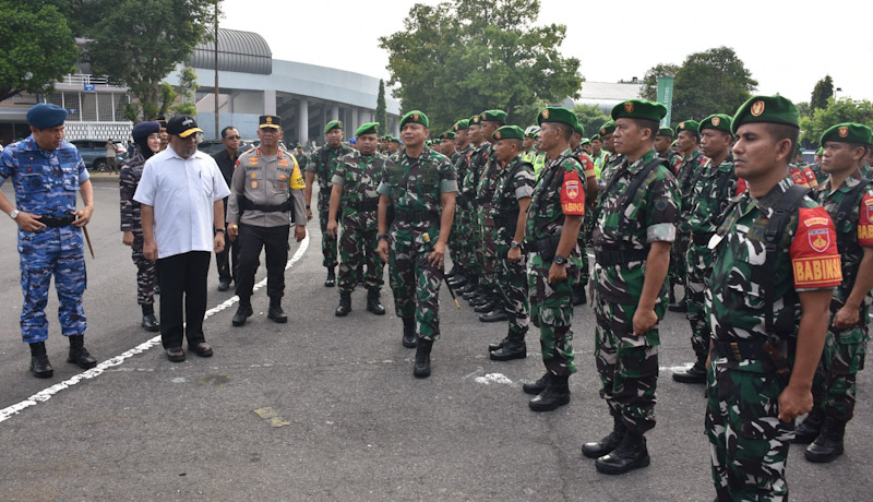 Danrem 072/Pamungkas Pimpin Apel Kesiapsiagaan Pengamanan Pemilu.