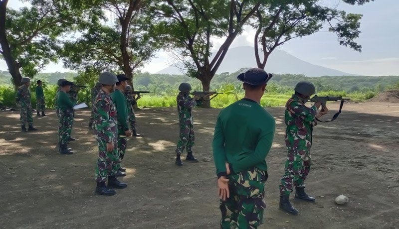 Prajurit Puslatpurmar 5 Baluran Asah Kemampuan Menembak