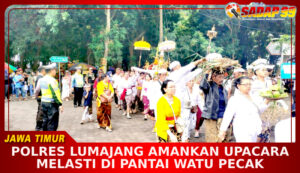 MELASTI DI PANTAI WATU PECAK