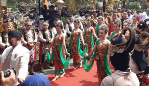 Kirab Budaya Masa Berakhir MaDa, Wali Kota Pesan Bagi Pemkot Madiun