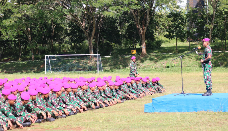 Upacara Penutupan Kursus Tamtama Remaja Korps Marinir Angkatan LXIII/1