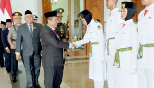 Pengukuhan Pasukan pengibar Bendera Kabupaten Madiun