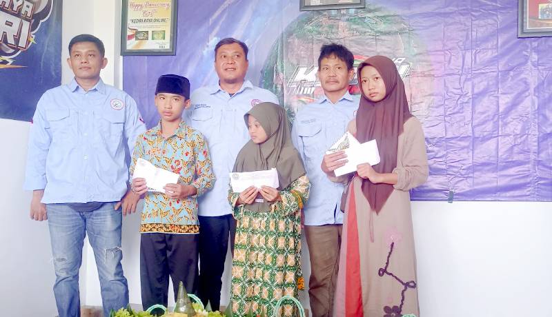 DPC Kediri Bersama DPW Progib Jatim Santuni Yatim Piatu