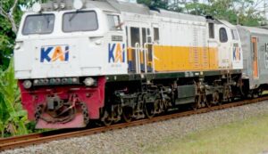 KAI Daop 5 Purwokerto Tegaskan Larangan Pelemparan Batu ke Kereta Api: Pelaku Dapat Dipidana